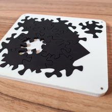 Load image into Gallery viewer, The Misfit