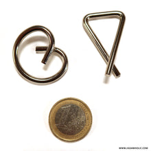 Load image into Gallery viewer, Bagel - wire puzzle