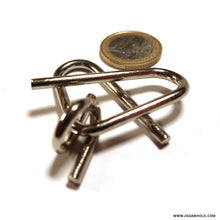 Load image into Gallery viewer, Spiral Hearth - wire puzzle